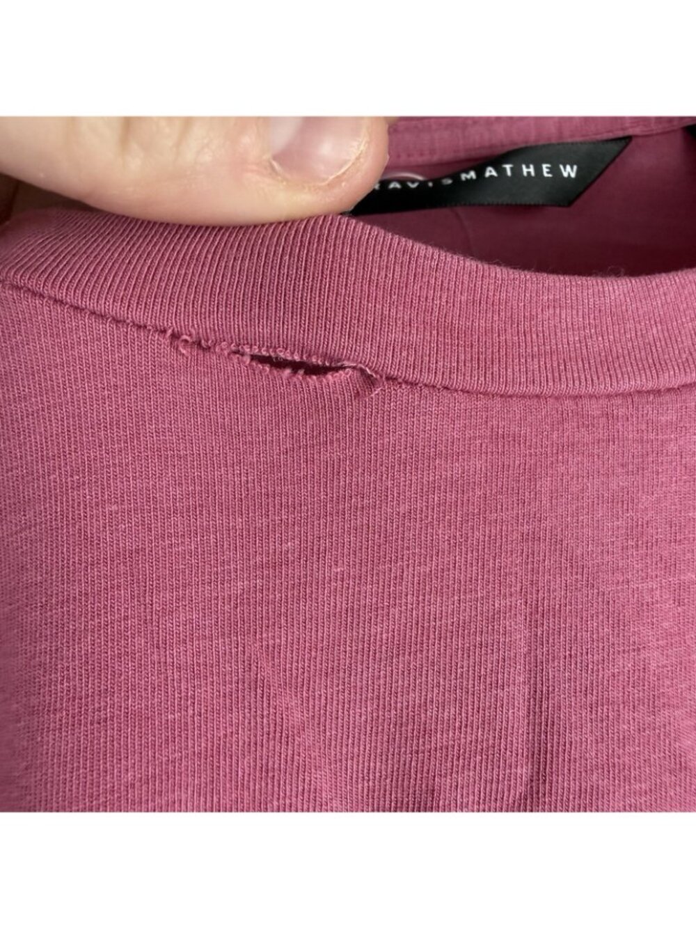 TravisMathew Men Mauve Pink Crew Neck T-Shirt Medium Modal Cotton Golf Flaw - Picture 3 of 9